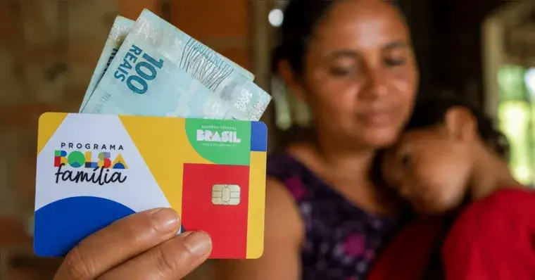Reajuste de 15,04% no Bolsa Família começa com pagamento de R$ 691 no mínimo a partir de 19 de outubro. Essa correção a…