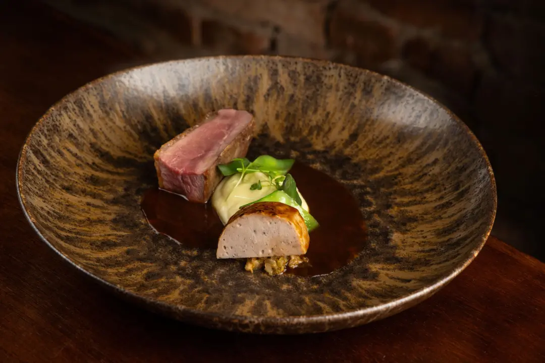 Lasai foi eleito o melhor restaurante de menu degustação do Rio de Janeiro pelo Prêmio Rio Show de Gastronomia 2026. A …