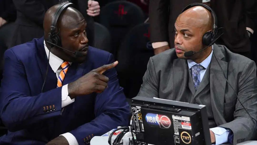 Shaquille O’Neal foi nomeado agente especial honorário do FBI na cerimônia da Academia Nacional do FBI em Quantico, Vir…