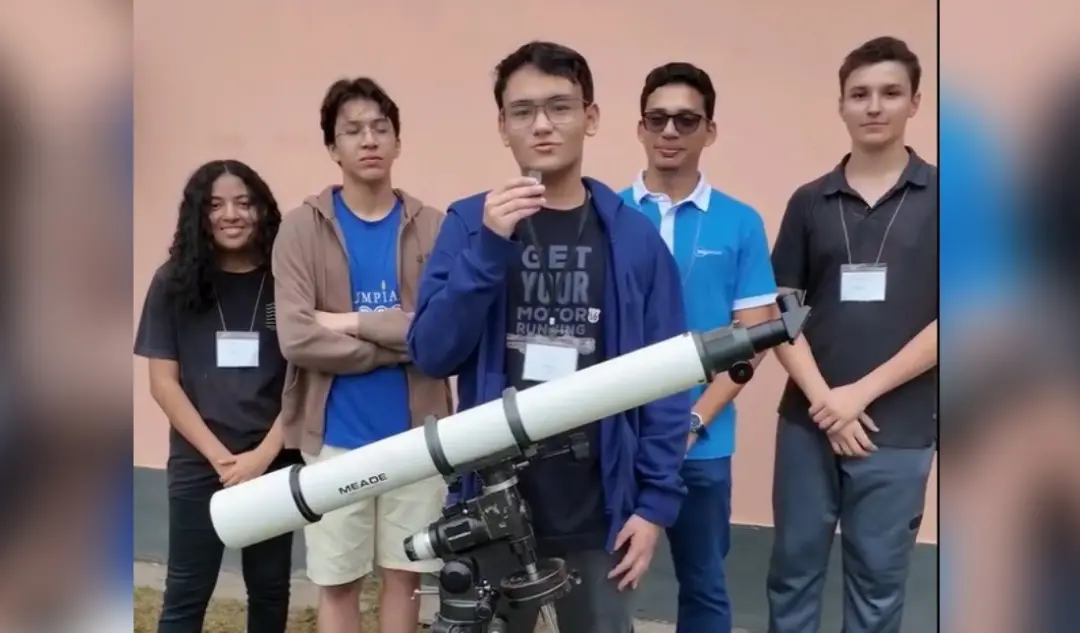 Cinco estudantes brasileiros vão disputar a Olimpíada Internacional de Astronomia e Astrofísica no Vietnã em setembro. …