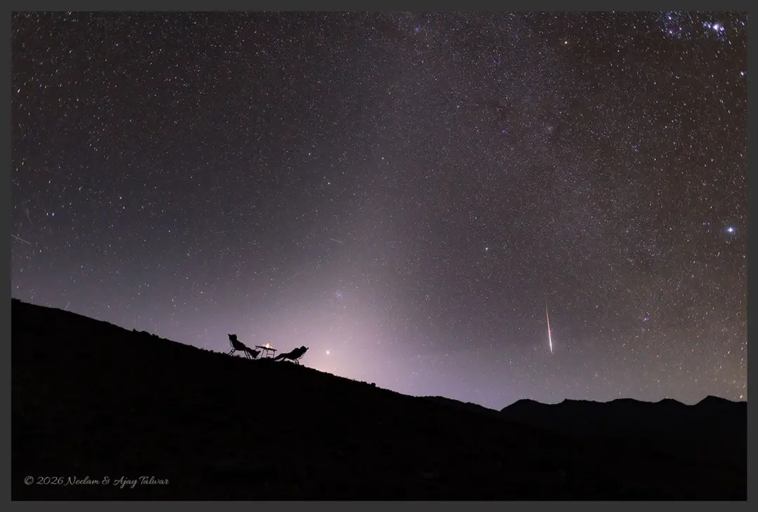 Hanle Dark Sky Reserve, Índia, gravou uma Noite Zodiacal em 19 de setembro de 2026. Essa luz zodiacal, que alguns chama…