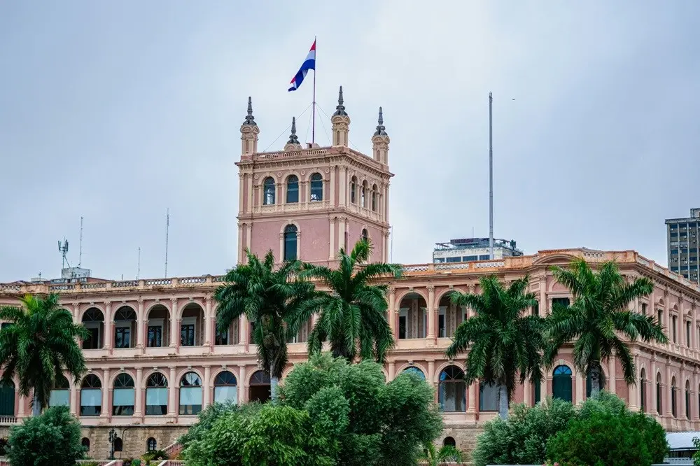 Paraguai ganhando espaço no planejamento patrimonial de brasileiros de alta renda. Advogados apontam que a estabilidade…