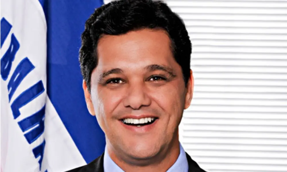 Ricardo Ferraço é candidato à reeleição para o governo do Espírito Santo. Muita história política em Cachoeiro de Itape…