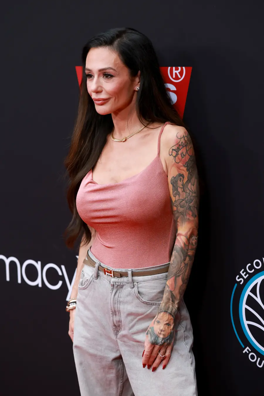 JWoww Farley respondeu a críticas sobre o corpo, citando que perdeu peso devido a hospitalização por apendicite e infec…