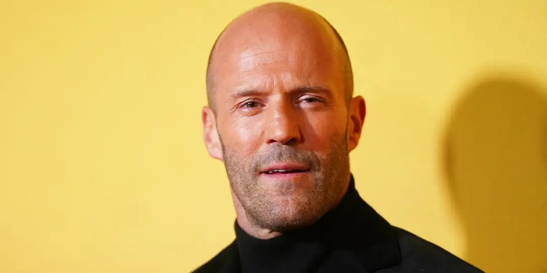 Jason Statham ganhou um novo lar de streaming para o filme de 2024 com David Ayer. Acredito que o filme saiu do lugar d…