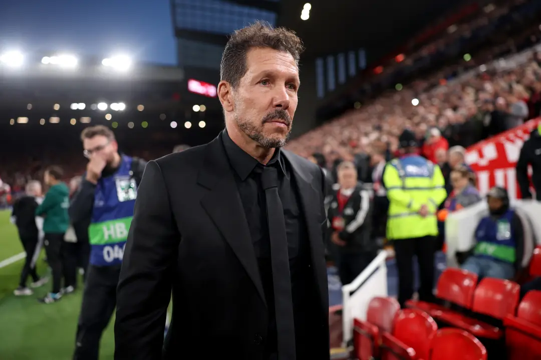Simeone falou antes do derby Atlético de Madrid contra Real Madrid, confirmando que Julián Álvarez estaria com o time e…