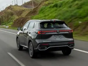 Caoa Changan CS55 e Jeep Compass estão no centro de um debate sobre o melhor SUV médio. Eu vejo que a escolha depende m…