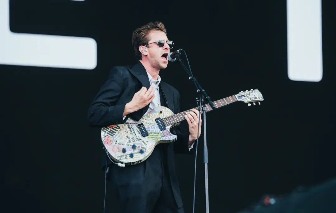 Tallahassee, nova faixa do Jamie T, é um vislumbre do sexto álbum dele, Ghosts, que chega dia 9 de outubro. A forma int…