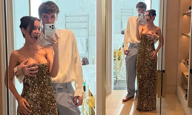 Cruz Beckham e Jackie Apostel tiraram uma foto casual enquanto se preparavam para sair. A gente vê sempre esses momento…