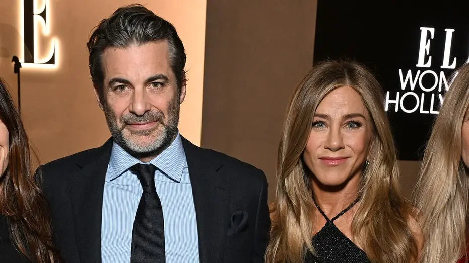 Jennifer Aniston e Jim Curtis, relacionamento de mais de um ano e meio, sob alerta de especialista de matchmaking. A pr…