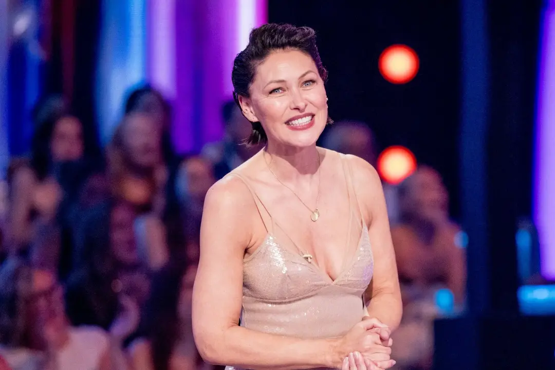 Emma Willis vai tirar o outono de folga da Radio 2 para apresentar Strictly Come Dancing. A mudança acontece porque ela…