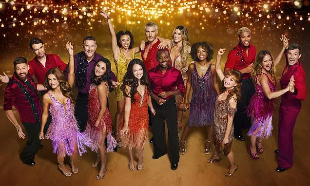 Strictly Come Dancing volta aos programas neste sábado, e Delta Goodrem e Shaun Wright-Phillips estão entre os que cheg…
