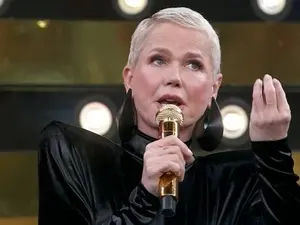 Xuxa aciona a Justiça contra Andréa Sorvetão por causa de dívida em apartamento. É sempre um movimento importante quand…