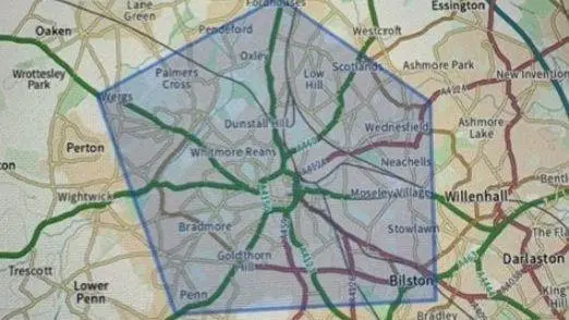 Molineux, jogo entre Wolverhampton e West Bromwich no domingo, vai ter policiamento reforçado com drones e ordens de di…