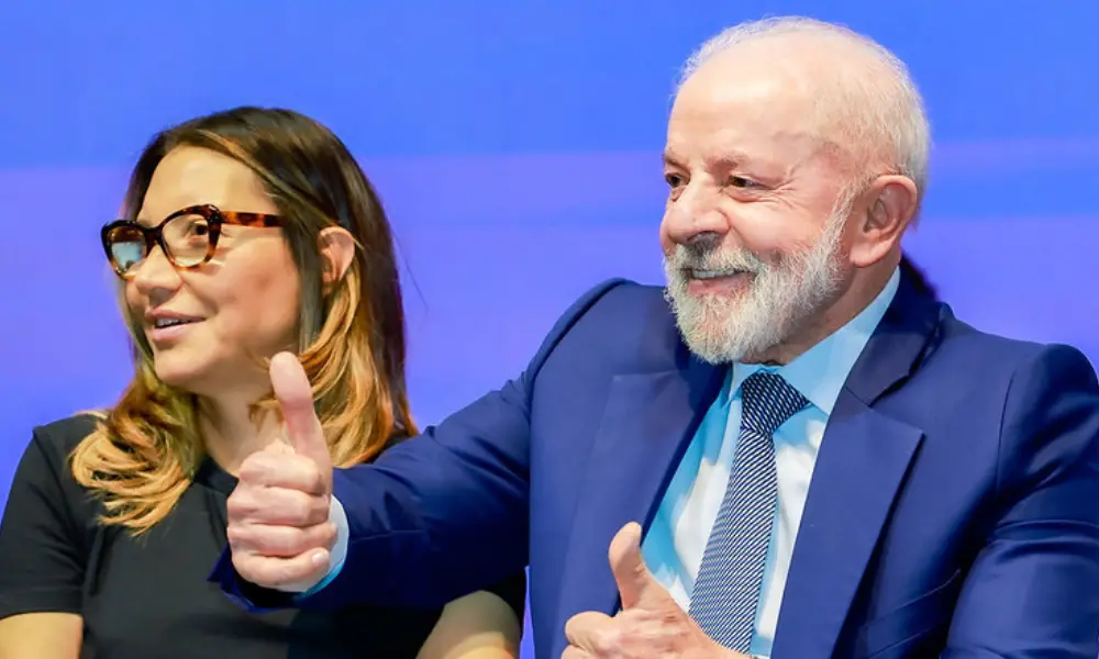 R$ 5,6 milhões de ONG com verba do governo bancam campanha para Lula, usando servidores do Ministério da Cultura. Isso …