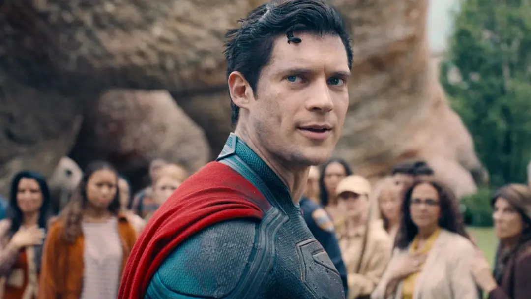Superman terá um traje novo em sua aparição de 2026, com um visual mais clássico. A moda dos super-heróis sempre gera d…
