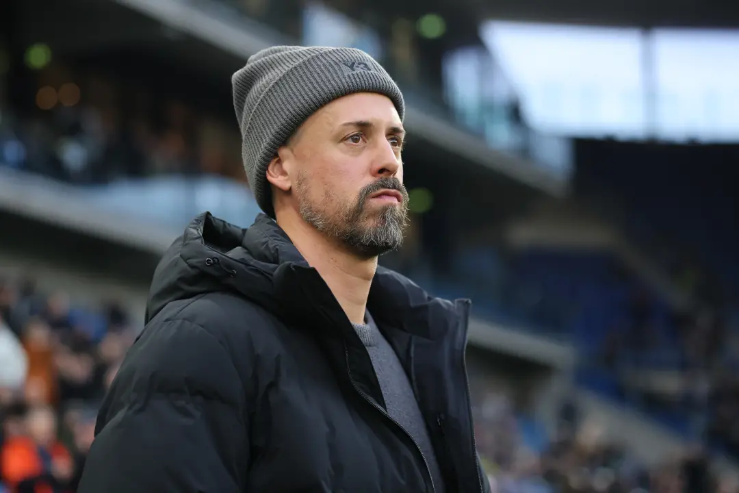 Hannover 96 contrata Sandro Wagner como técnico, depois que ele saiu do Augsburg após 148 dias e apenas quatro vitórias…