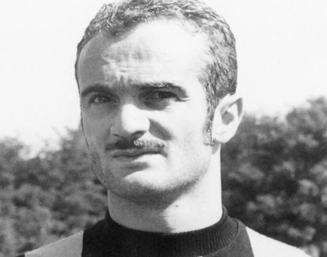 Sandro Mazzola, ídolo da Inter de Milão, faleceu aos 83 anos. É um registro importante do futebol, já que ele ganhou qu…