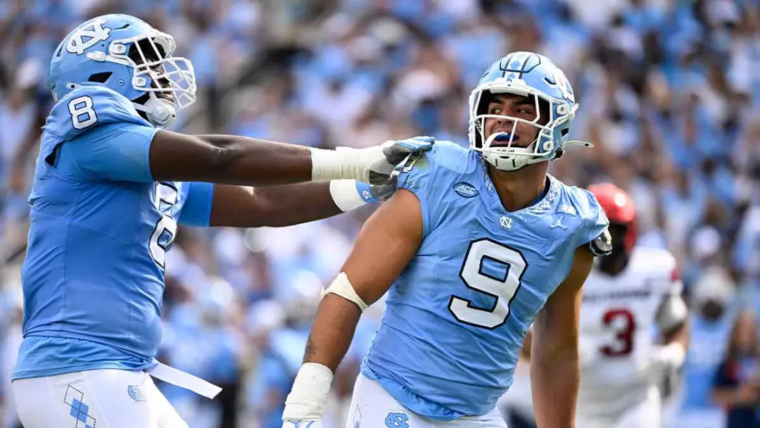 North Carolina vai jogar contra Clemson sem Melkart Abou Jaoude, o defensor estrela, por conta de lesão no punho e mão.…
