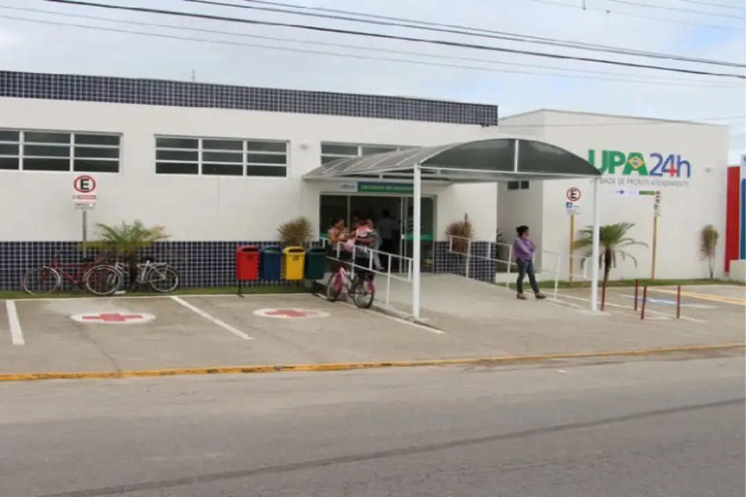 No litoral de São Paulo, um homem de 32 anos foi preso após furtar casas e ser agredido por moradores no bairro Coronel…