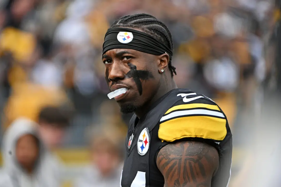 Joey Porter Jr. tá sem clareza contratual com os Steelers, o que deixa a defesa sem um titular no jogo contra o Patriot…