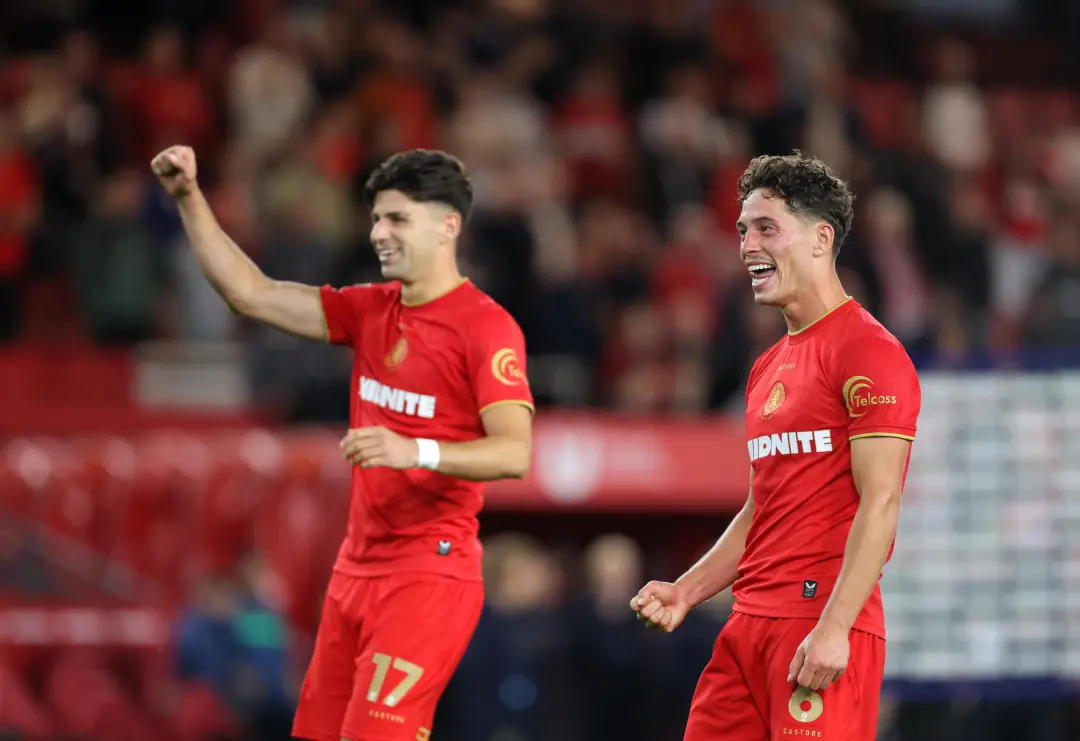 Arsenal WFC e Bournemouth estão com os jogadores americanos entrando nas ligas europeias. É legal ver como eles apoiam …