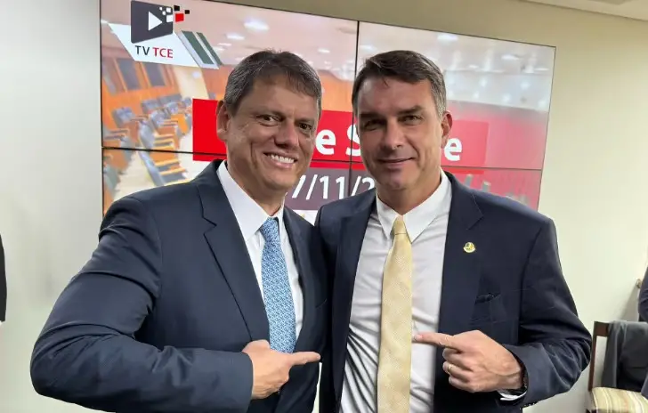 Tarcísio de Freitas disse que São Paulo não quer eleger senadores de esquerda, e tá otimista com a vitória de Flávio Bo…