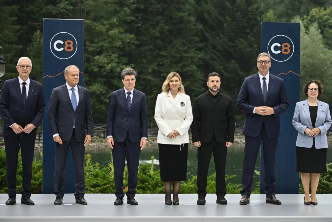 Polônia em alerta militar e Luxemburgo investigando drones em meio à tensão com a Rússia. A escalada desses incidentes …