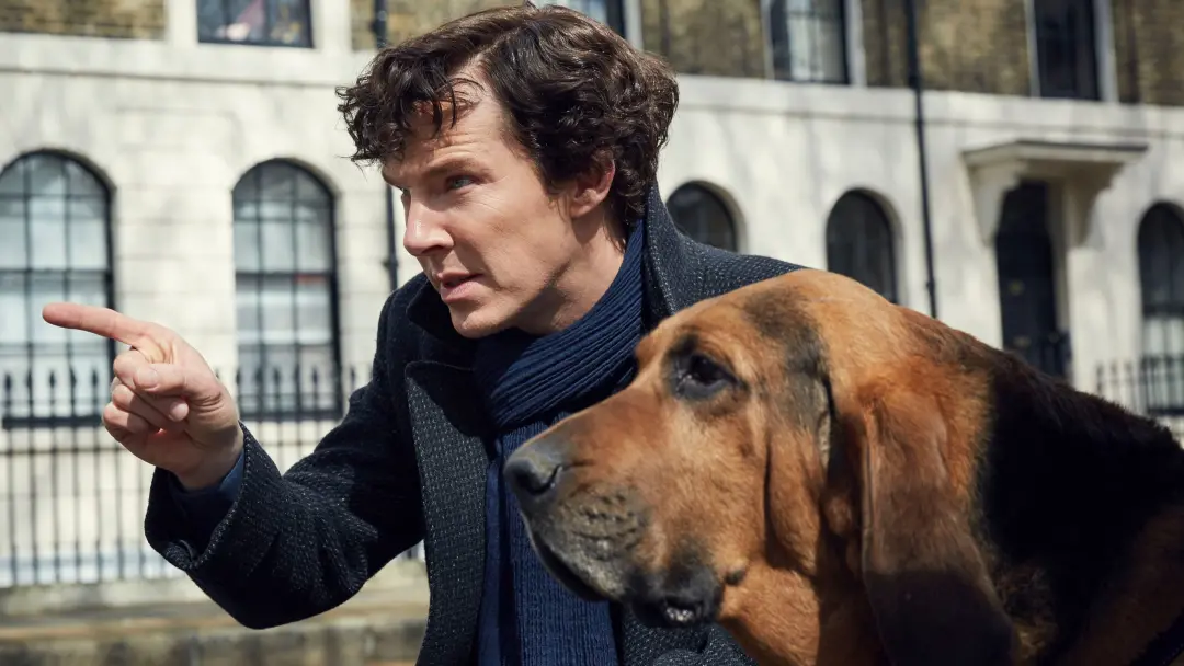 Agatha Christie tem uma nova série que segue os passos do Sherlock. Essa influência de dois gigantes da ficção é enorme…