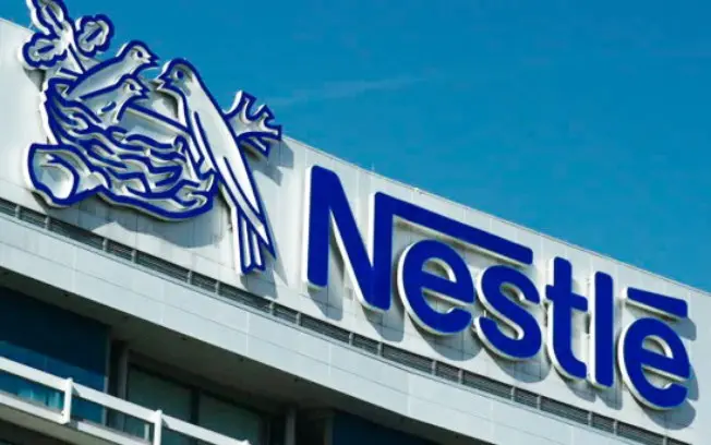 Nestlé e três grupos franceses tiveram seus negócios confiscados na Rússia. Autoridades russas justificam isso como res…