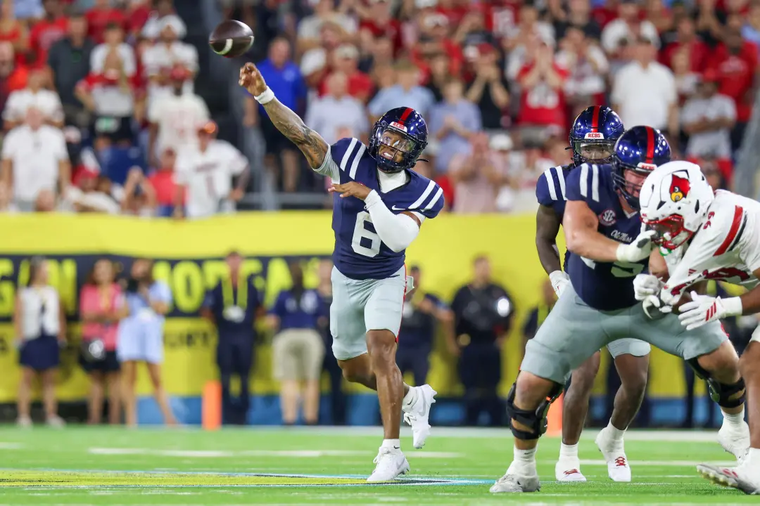O jogo de futebol entre Ole Miss e LSU vai rolar, fim daquela enrolação de meses. A disputa desses jogos mostra o que é…