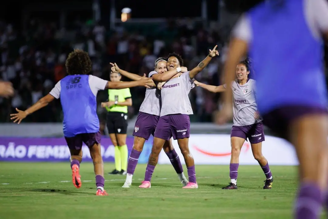 São Paulo vence o Flamengo por 1 a 0 em Campinas e garante vaga na final do Brasileiro feminino. É um bom sinal de cons…