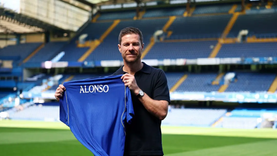 Xabi Alonso apontou que o Chelsea não perdeu só por jogadas paradas contra Brentford, mas por perder forma e consistênc…