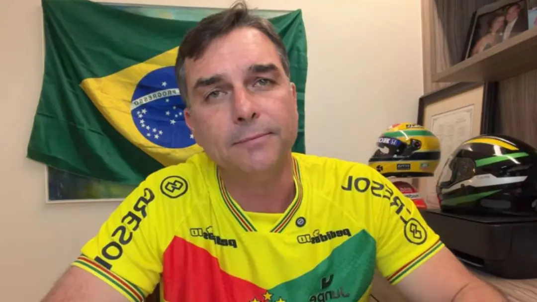 Flávio Bolsonaro chamou falas de Lula sobre a Igreja Católica de ameaça à liberdade religiosa no comício em Chapecó, SC…