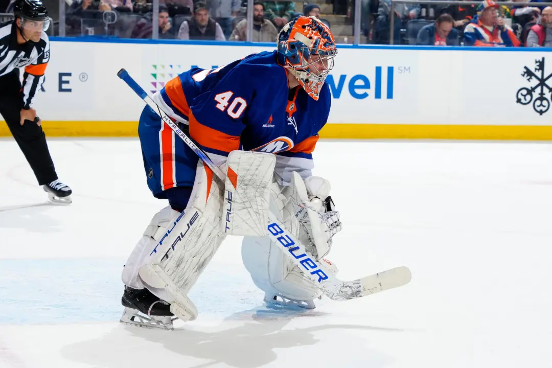 Islanders abriu o treino com Varlamov e Romanov de volta, depois de lesões sérias. Ver eles em quadra mostra a garra do…