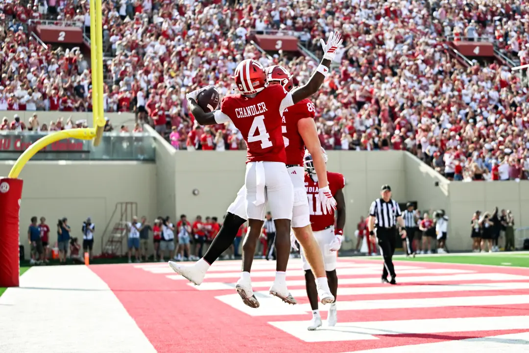 Indiana bate o Western Kentucky por 38 a 0 no Memorial Stadium. O time pegou o ritmo no segundo tempo, o que é um bom s…