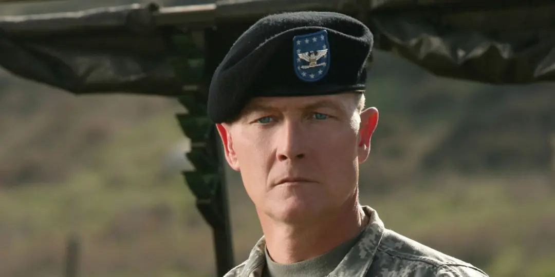 The Unit, série de ação da CBS de 2006, tem trama com personagens militares que não estão seguros, assim como SEAL Team…