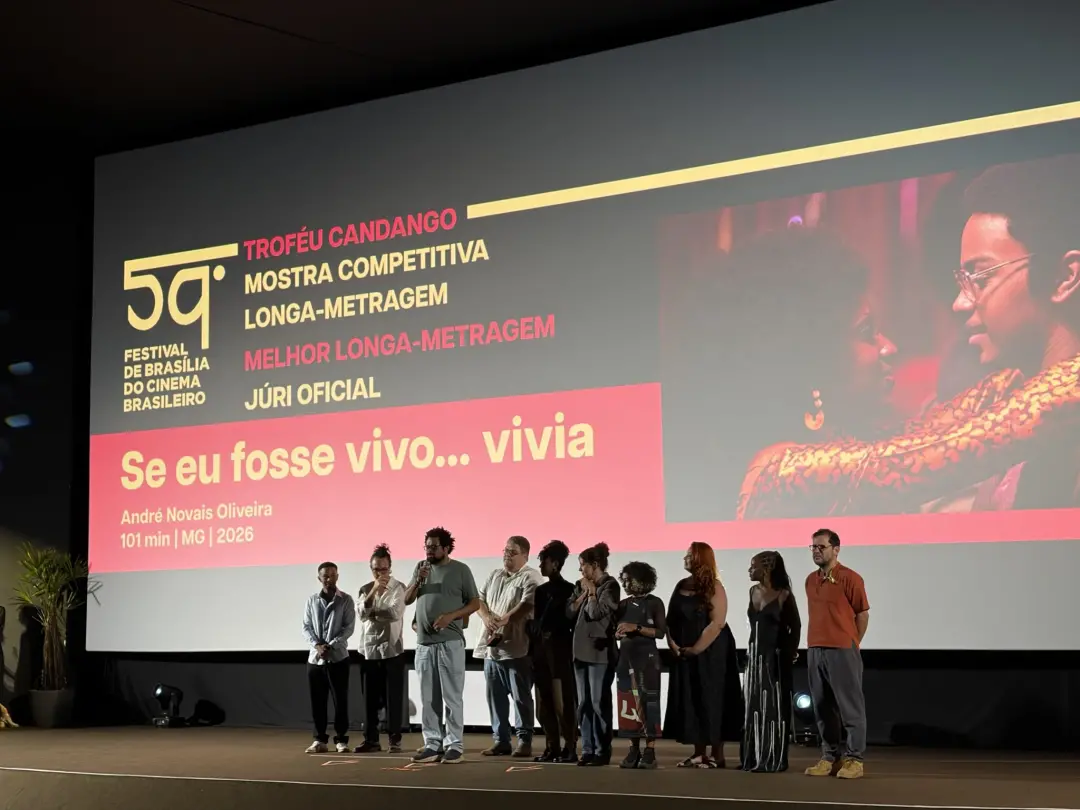 Se Eu Fosse Vivo Vivia, de André Novais Oliveira, ganhou o Candango de Melhor Longa Metragem no Festival de Brasília do…