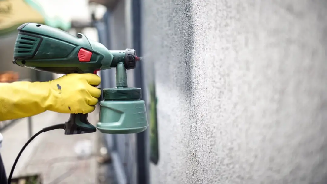 Pintura de casa mais fácil com pistolas elétricas. Essa solução de bricolagem simplifica a reforma e promete ser mais e…