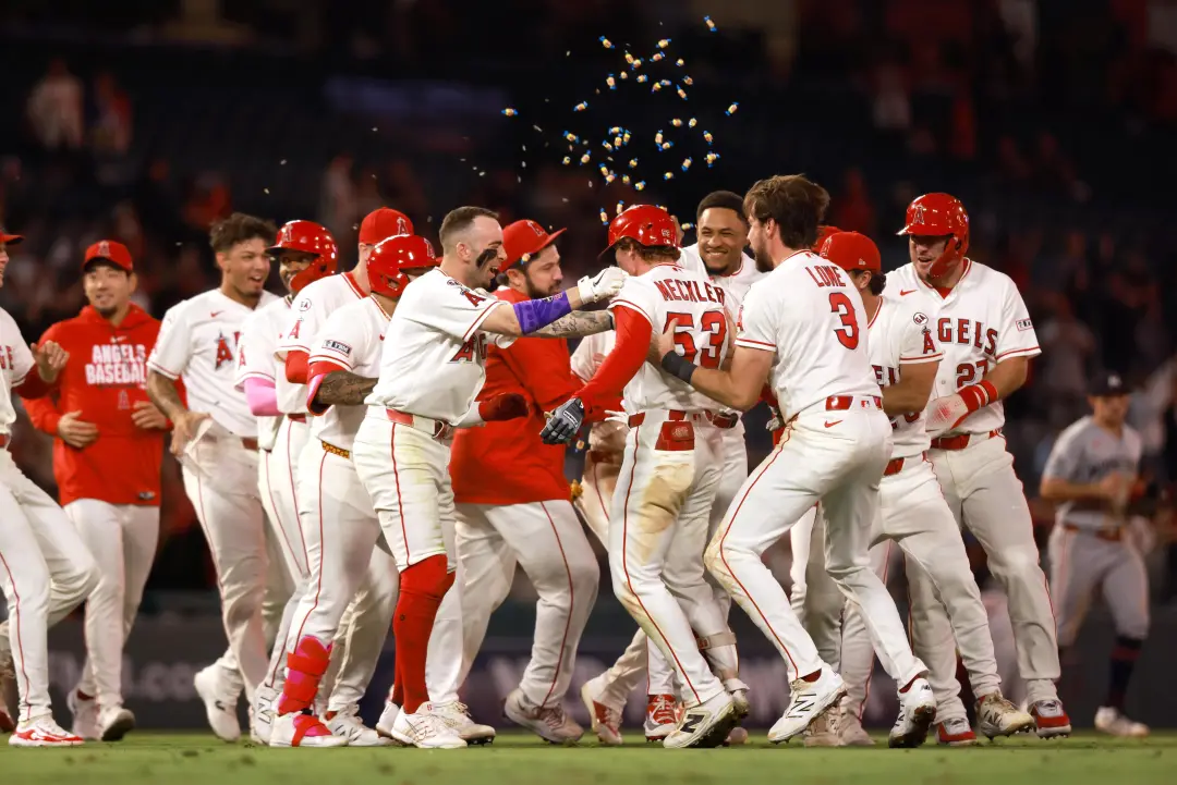Angels venceu os Twins no terceiro jogo da série, mesmo com os Twins fazendo os últimos jogadores sofrerem em overtimes…