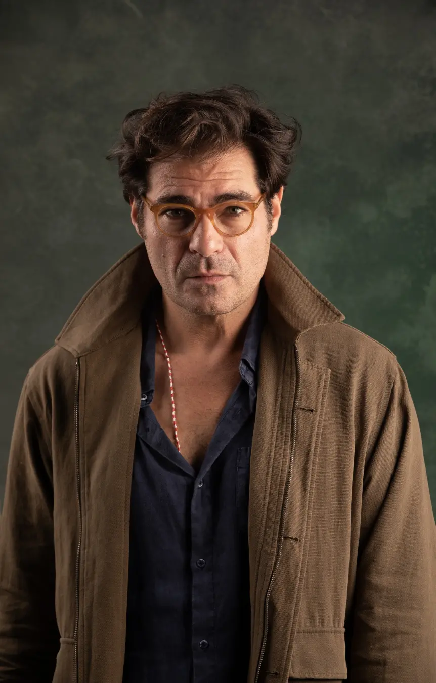 Thiago Lacerda, aos 48 anos, optou por buscar estofo no teatro antes de voltar às novelas em Por Você. A escolha de ser…