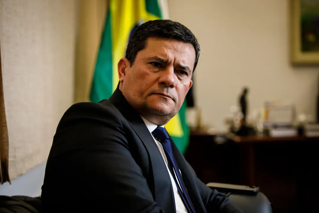 Sergio Moro afirma ter sido o único em Parana receber ligação de Jair Bolsonaro em 2022, enquanto lidera pesquisas para…