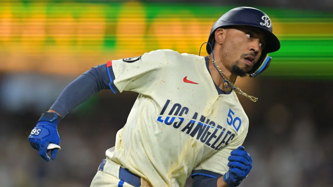 Mookie Betts teve um jogo forte contra os Giants, com três duplas e uma corrida em cinco aparições no Dodger Stadium. É…