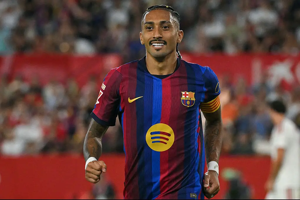 Raphinha fez hat-trick em Sevilha, chegando a doze gols em sete jogos. A performance no dérbi mostra que talento indivi…
