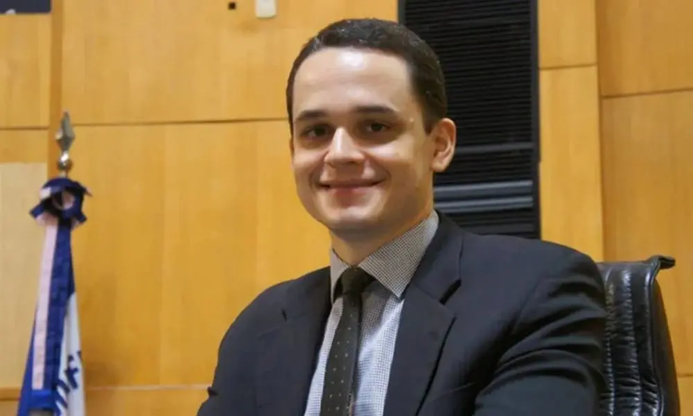 Lorenzo Pazolini, ex-prefeito de Vitória, é candidato ao governo do Espírito Santo. Sua experiência com segurança públi…