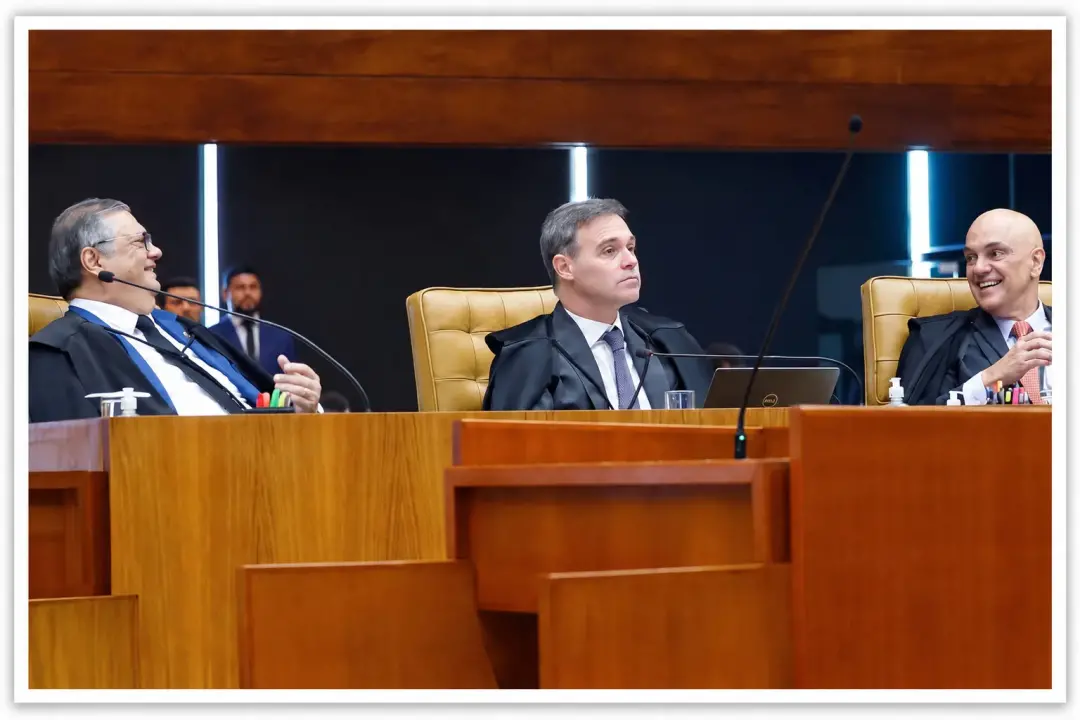 Plenário do STF em bate-boca sobre investigação de Alexandre de Moraes. É difícil aceitar uma corte que debate em vez d…