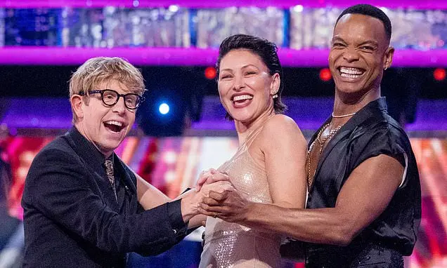 Josh Widdicombe garantiu papel de apresentador em Strictly Come Dancing depois de enviar uma mensagem de brincadeira pa…