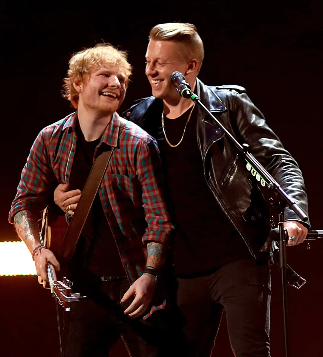 Melissa Barrera falou sobre a reação ao Macklemore ter saído da turnê do Ed Sheeran por causa da postura pró Palestina.…