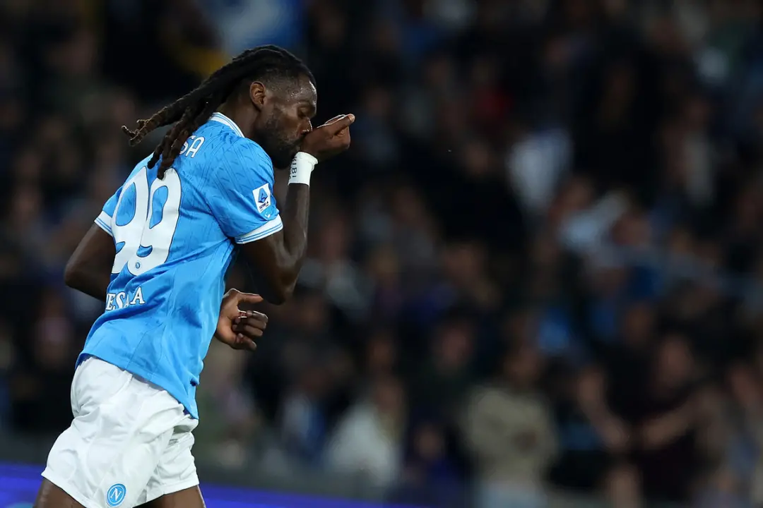 Napoli diretor Manna fala sobre Anguissa, dizendo que se não achar um acordo, não tem problema em separar. A situação c…