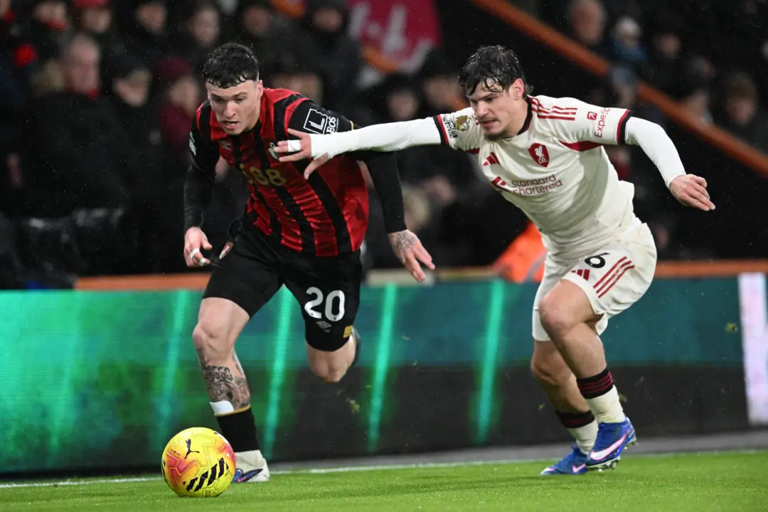 Liverpool enfrenta Bournemouth na Premier League. O retorno do Iraola para o clube onde construiu algo importante gera …